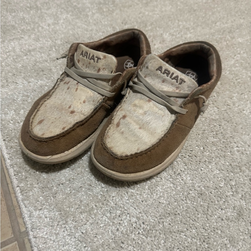 Ariat women's cowhide shoes